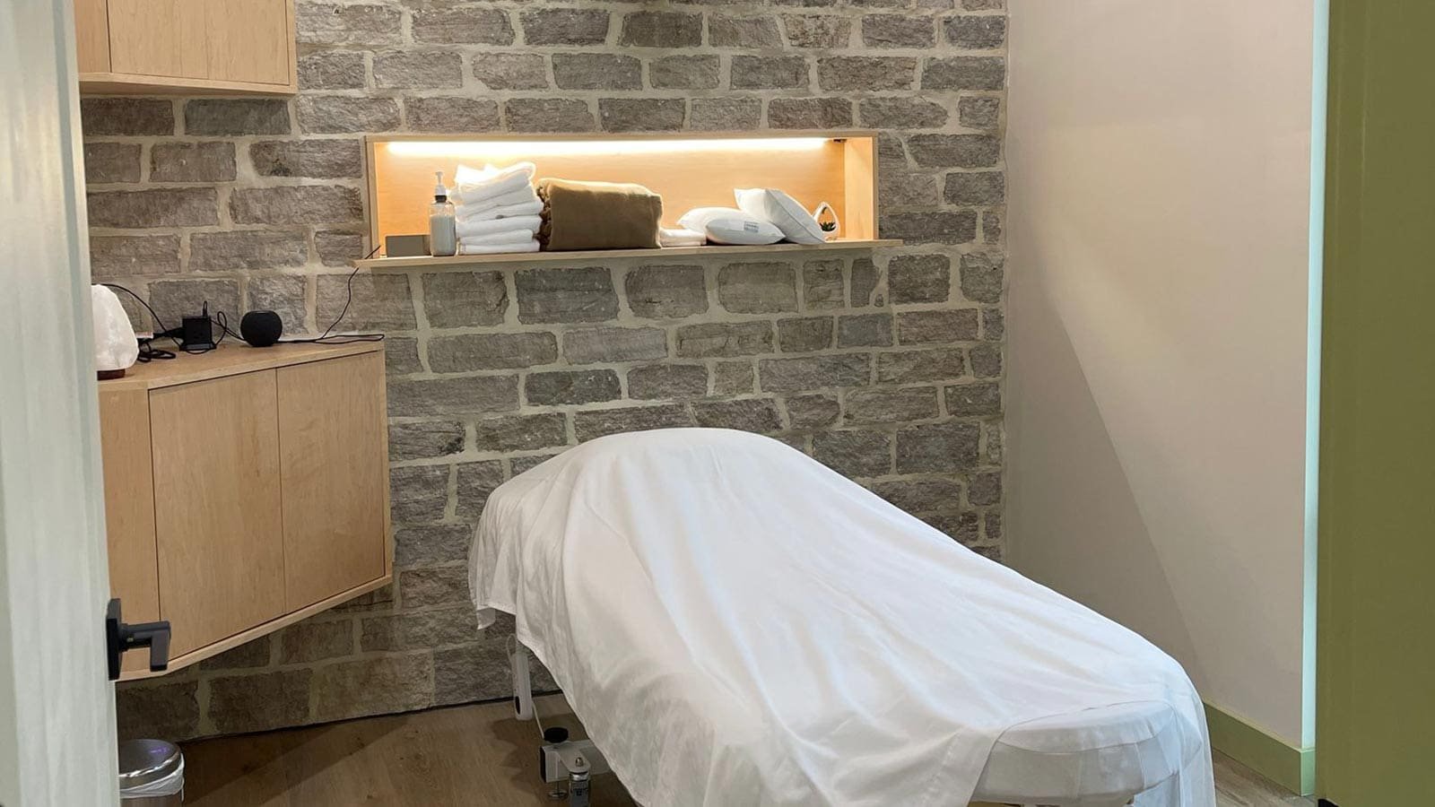 Tranquil acupuncture treatment room in Clayton Heights