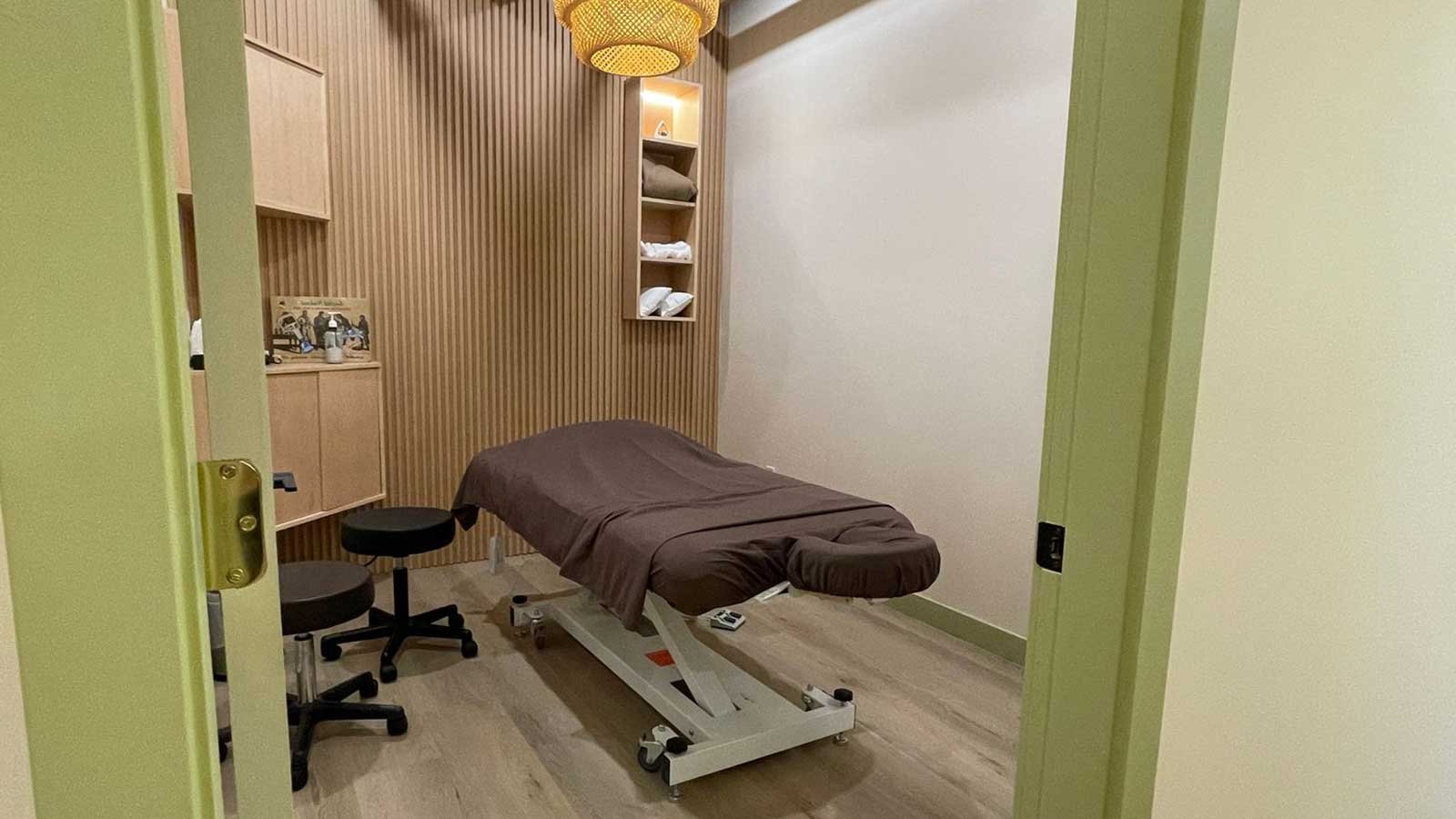 Calming acupuncture room at ARZ Wellness Langley