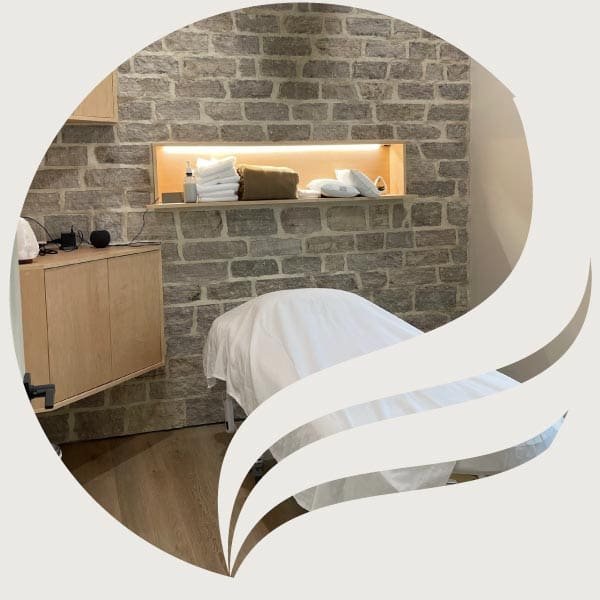 Physiotherapy treatment room in Willoughby Langley